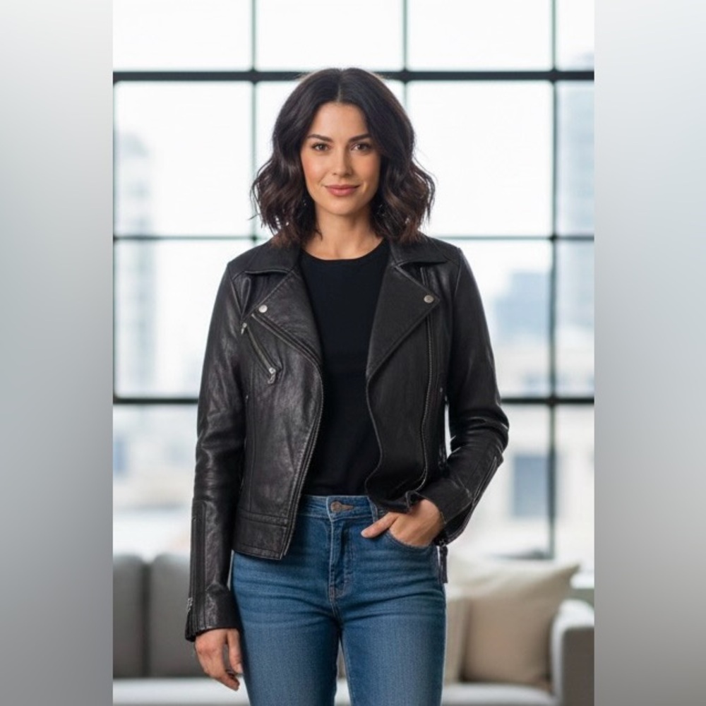 Aritzia Mackage black fine lamb leather jacket, excellent condition, XS/TP